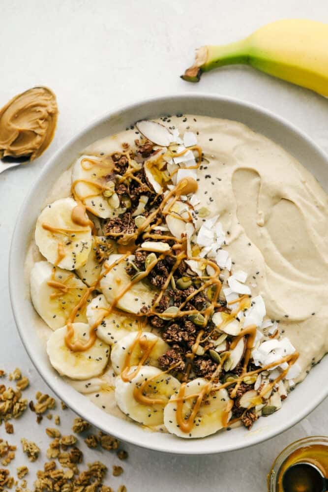 25 Easy Smoothie Bowl Recipes 21 peanutbuttersmoothiebowlhero