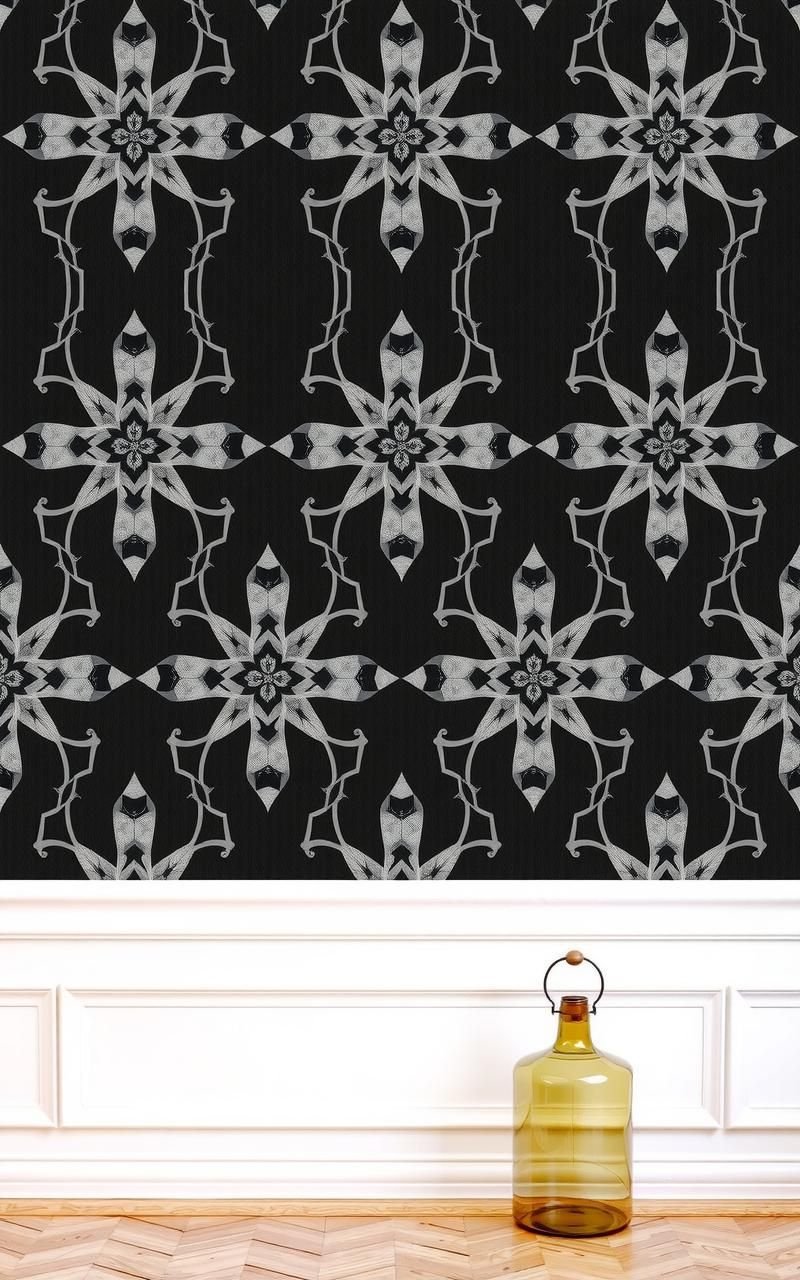 Symmetrical Diamond Lattice Patterns